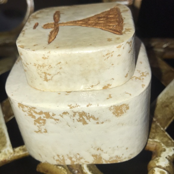 Wood Carved Trinket Box W/Angel Signed - Picture 10 of 13